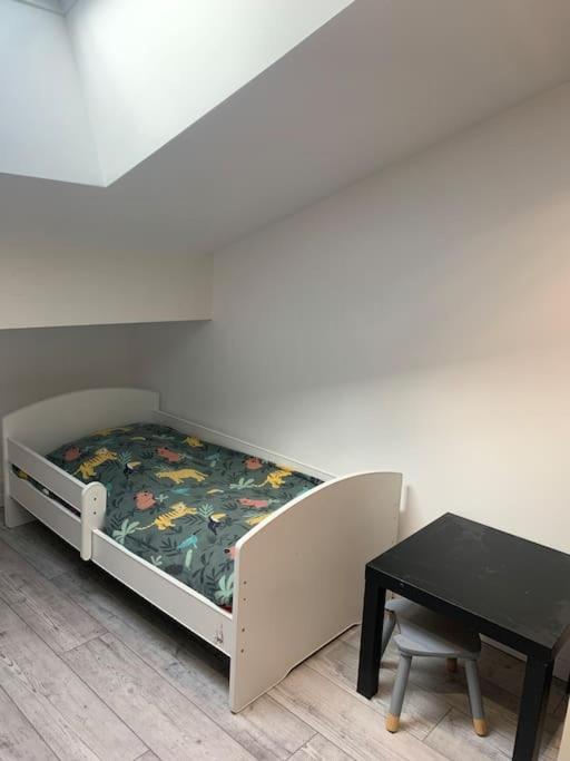Maison Familiale Centre Dijon Villa ภายนอก รูปภาพ